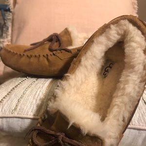 UGG Dakota Slippers